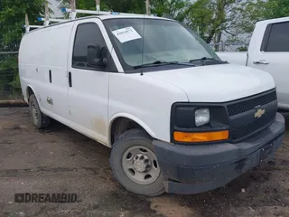 2017 Chevrolet Express Cargo Van with VIN 1GCWGAFF6H1176404, listed as a IAAI auction lot 42014572 with 104,378 mi miles. Bid and sale history available at carsss.com. Image 1.