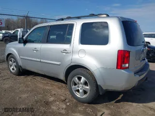 2011 Honda Pilot EX with VIN 5FNYF4H42BB040455, listed as a IAAI auction lot 42039366 with 169,469 mi miles. Bid and sale history available at carsss.com. Image 3.
