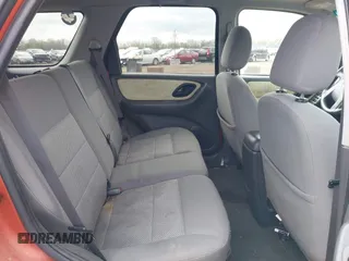 2006 Ford Escape XLT with VIN 1FMYU03126KA17323, listed as a IAAI auction lot 42048363 with 119,296 mi miles and . Bid and sale history available at DreamBid. Image 8.