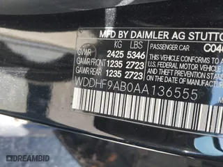 2010 Mercedes-Benz E-Class E 550 Luxury with VIN WDDHF9AB0AA136555, listed as a IAAI auction lot 42069576 with 129,775 mi miles. Bid and sale history available at carsss.com. Image 9.