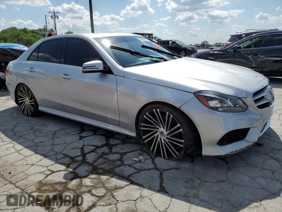2014 Mercedes-Benz E 350 Sport with VIN WDDHF5KB7EA813999, listed as a Copart auction lot 55087125 with 136,476 mi miles and Clean title. Bid and sale history available at DreamBid. Image 4.