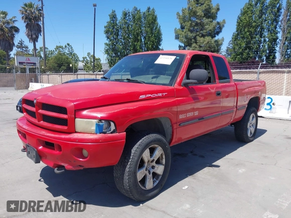 2001 Dodge 1500 z VIN 3B7HF13Z11G223100, wystawiony jako IAAI lot #42350126 z przebiegiem 225 560 mil mil oraz . Historia ofert i sprzedaży dostępna na DreamBid. Obrazek 6.