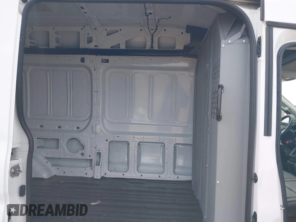 2022 Ford Transit Cargo with VIN 1FTBW3XG9NKA84214, listed as a IAAI auction lot 42033413 with 6,746 mi miles and . Bid and sale history available at DreamBid. Image 8.