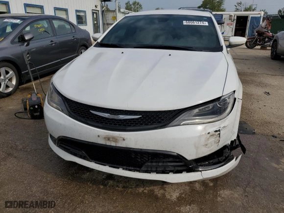 2015 Chrysler 200 S with VIN 1C3CCCBB0FN584713, listed as a Copart auction lot 68061274 with 176,426 mi miles and Salvage Title. Bid and sale history available at carsss.com. Image 5.