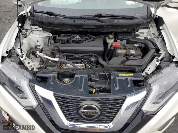 2019 Nissan Rogue SV with VIN JN8AT2MV1KW400943, listed as a Copart auction lot 50057015 with 70,451 mi miles and Salvage Title. Bid and sale history available at carsss.com. Image 12.