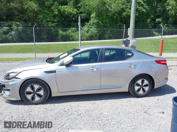 2013 Kia Optima EX with VIN KNAGM4AD2D5040761, listed as a IAAI auction lot 42460106 with 117,572 mi miles and . Bid and sale history available at DreamBid. Image 14.