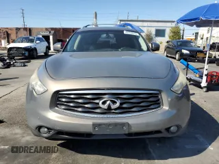 2009 Infiniti FX z VIN JNRAS18U59M102900, wystawiony jako Copart lot #49550615 z przebiegiem 258 370 mil mil oraz Szkoda całkowita • Salvage title. Historia ofert i sprzedaży dostępna na DreamBid. Obrazek 5.