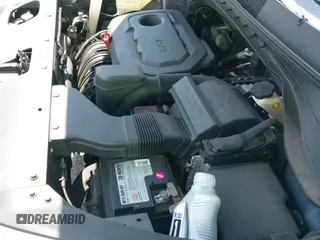 2017 Kia Sorento LX z VIN 5XYPG4A3XHG210668, wystawiony jako IAAI lot #43235258 z przebiegiem 100 076 mil mil oraz . Historia ofert i sprzedaży dostępna na DreamBid. Obrazek 21.