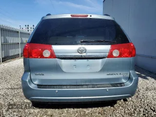 2008 Toyota Sienna XLE with VIN 5TDBK22C68S011227, listed as a Copart auction lot 45466755 with 268,658 mi miles and Clean Title. Bid and sale history available at carsss.com. Image 6.