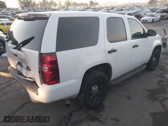 2009 Chevrolet Tahoe Police z VIN 1GNEC03059R274545, wystawiony jako IAAI lot #41156691 z przebiegiem 195 702 mil mil oraz . Historia ofert i sprzedaży dostępna na DreamBid. Obrazek 4.