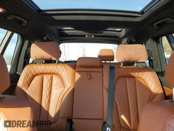 2019 BMW X7 xDrive40i z VIN 5UXCW2C53KL086449, wystawiony jako Copart lot #51090755 z przebiegiem 109 920 mil mil oraz Czysty tytuł • Clean title. Historia ofert i sprzedaży dostępna na DreamBid. Obrazek 10.