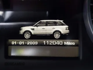 2011 Land Rover Range Rover Sport HSE Lux z VIN SALSK2D48BA260468, wystawiony jako IAAI lot #42203613 z przebiegiem 112 040 mil mil oraz . Historia ofert i sprzedaży dostępna na DreamBid. Obrazek 15.