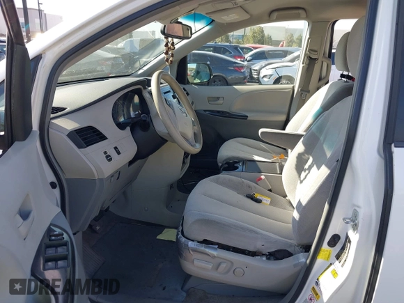 2012 Toyota Sienna LE AAS with VIN 5TDKK3DCXCS276325, listed as a IAAI auction lot 41791385 with 133,635 mi miles. Bid and sale history available at carsss.com. Image 5.