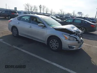 2013 Nissan Altima 2.5 S with VIN 1N4AL3APXDC922519, listed as a IAAI auction lot 41181911 with 103,145 mi miles. Bid and sale history available at carsss.com. Image 1.