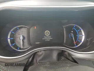 2018 Chrysler Pacifica Hybrid Limited с VIN 2C4RC1N72JR178333, выставлен на аукционе Copart как лот 56716335 с пробегом 134 237 миль миль и Списание • Salvage title. История ставок и продаж доступна на DreamBid. Изображение 9.