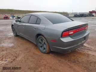 2011 Dodge Charger SE with VIN 2B3CL3CG6BH608460, listed as a IAAI auction lot 41489091 with 113,190 mi miles. Bid and sale history available at carsss.com. Image 3.