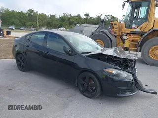 2015 Dodge Dart SXT with VIN 1C3CDFBB7FD276250, listed as a IAAI auction lot 41500698 with 53,325 mi miles. Bid and sale history available at carsss.com. Image 1.