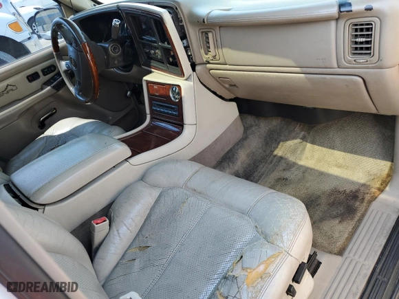 2002 GMC Yukon Denali with VIN 1GKEK63U62J340241, listed as a Copart auction lot 71122174 with 259,297 mi miles and Salvage Title. Bid and sale history available at carsss.com. Image 8.