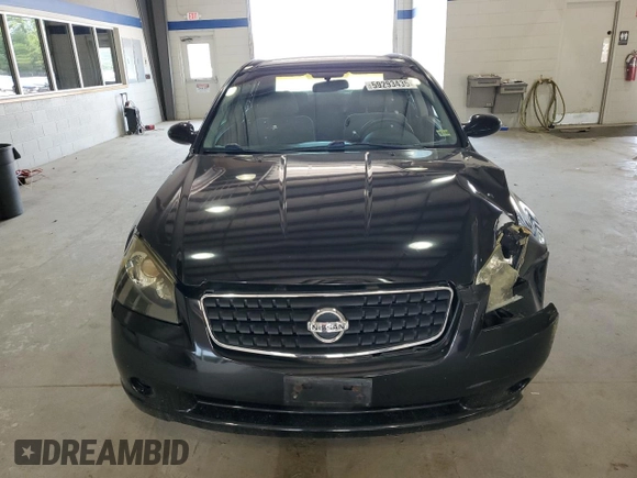 2005 Nissan Altima 2.5 z VIN 1N4AL11E15C100390, wystawiony jako Copart lot #59293435 z przebiegiem 172 157 mil mil oraz Szkoda całkowita • Salvage title. Historia ofert i sprzedaży dostępna na DreamBid. Obrazek 5.