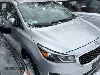 2018 Kia Sedona L with VIN KNDMA5C17J6403388, listed as a Copart auction lot 47965185 with 159,896 mi miles and Clean Title. Bid and sale history available at carsss.com. Image 1.