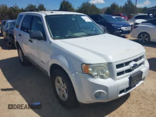 2010 Ford Escape Hybrid z VIN 1FMCU5K31AKA14707, wystawiony jako IAAI lot #41886334 z przebiegiem 77 750 mil mil oraz . Historia ofert i sprzedaży dostępna na DreamBid. Obrazek 1.
