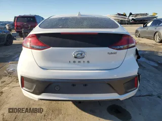 2020 Hyundai Ioniq SE z VIN KMHC75LC4LU213389, wystawiony jako Copart lot #46872255 z przebiegiem 121 142 mil mil oraz Szkoda całkowita • Salvage title. Historia ofert i sprzedaży dostępna na DreamBid. Obrazek 6.
