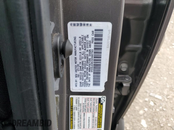 2005 Pontiac Vibe with VIN 5Y2SL63815Z480783, listed as a Copart auction lot 70267334 with 132,637 mi miles and Salvage Title. Bid and sale history available at carsss.com. Image 12.