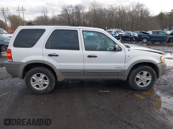 2002 Ford Escape XLT Choice with VIN 1FMYU04142KD82594, listed as a IAAI auction lot 41574646 with 173,174 mi miles. Bid and sale history available at carsss.com. Image 12.