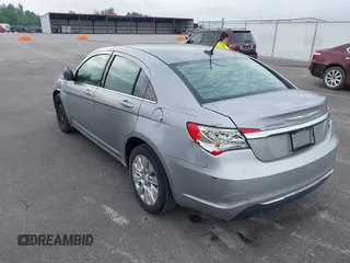 2013 Chrysler 200 LX with VIN 1C3CCBABXDN640536, listed as a IAAI auction lot 39425402 with 188,960 mi miles. Bid and sale history available at carsss.com. Image 14.