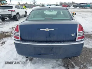 2006 Chrysler 300 C with VIN 2C3LA63H96H289693, listed as a IAAI auction lot 41308366 with 128,814 mi miles. Bid and sale history available at carsss.com. Image 17.