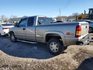 2000 Chevrolet Silverado 1500 LS with VIN 2GCEK19T6Y1178255, listed as a Copart auction lot 87766915 with 155,314 mi miles and Salvage Title. Bid and sale history available at carsss.com. Image 2.