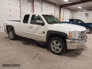 2012 Chevrolet Silverado 1500 LT with VIN 1GCRKSE73CZ336373, listed as a IAAI auction lot 41699061 with 193,651 mi miles. Bid and sale history available at carsss.com. Image 1.