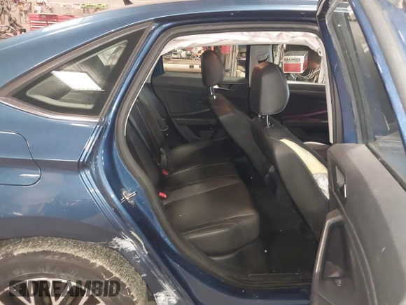 2019 Volkswagen Jetta SEL z VIN 3VWE57BU2KM116717, wystawiony jako IAAI lot #41951428 z przebiegiem 85 791 mil mil oraz . Historia ofert i sprzedaży dostępna na DreamBid. Obrazek 8.