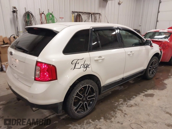 2014 Ford Edge SEL with VIN 2FMDK3J97EBA39728, listed as a IAAI auction lot 41351256 with 178,430 mi miles. Bid and sale history available at carsss.com. Image 4.