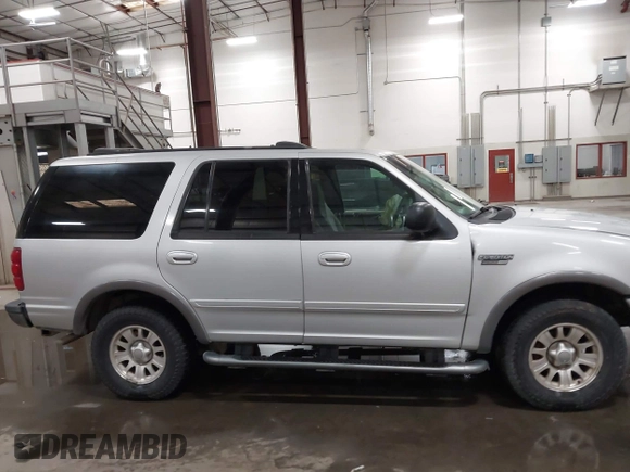 2000 Ford Expedition Special Service z VIN 1FMFU16L2YLC02530, wystawiony jako IAAI lot #42238010 z przebiegiem Nie podano mil oraz . Historia ofert i sprzedaży dostępna na DreamBid. Obrazek 13.