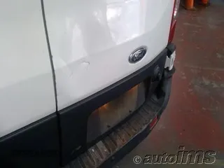 2019 Ford Transit z VIN 1FTBW3XM3KKA14967, wystawiony jako IAAI lot #42375484 z przebiegiem 112 103 mil mil oraz . Historia ofert i sprzedaży dostępna na DreamBid. Obrazek 1.