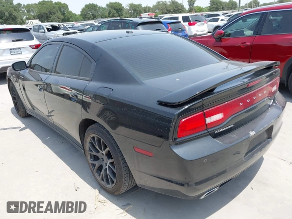 2014 Dodge Charger RT z VIN 2C3CDXCT4EH337763, wystawiony jako IAAI lot #42281217 z przebiegiem 121 653 mil mil oraz . Historia ofert i sprzedaży dostępna na DreamBid. Obrazek 3.