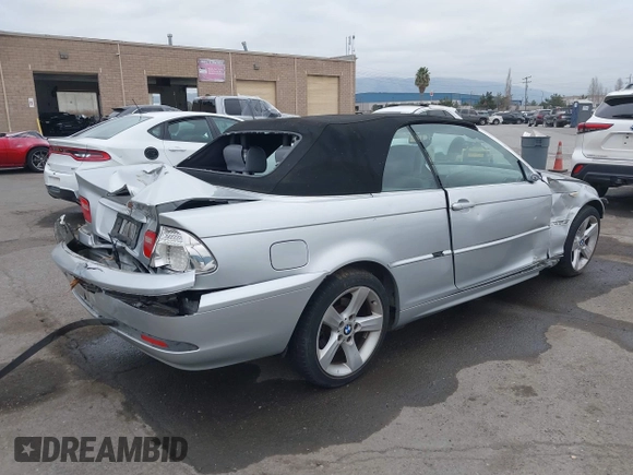 2005 BMW 3 Series 325Ci with VIN WBABW33415PL34475, listed as a IAAI auction lot 41450478 with 191,047 mi miles and . Bid and sale history available at carsss.com. Image 4.