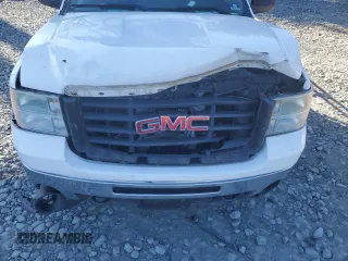 2009 GMC Sierra 2500HD SLE z VIN 1GTHK59K89E156835, wystawiony jako Copart lot #47450515 z przebiegiem 163 996 mil mil oraz Szkoda całkowita • Salvage title. Historia ofert i sprzedaży dostępna na DreamBid. Obrazek 12.