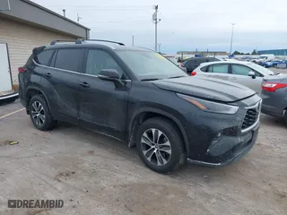 2023 Toyota Highlander L with VIN 5TDKDRBH8PS504579, listed as a IAAI auction lot 41418488 with 23,812 mi miles. Bid and sale history available at carsss.com. Image 1.