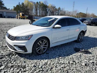 2016 Volkswagen Passat S with VIN 1VWAS7A32GC059833, listed as a Copart auction lot 48323255 with 94,495 mi miles and Salvage title. Bid and sale history available at DreamBid. Image 1.
