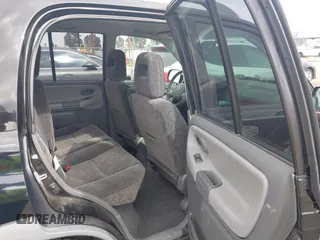 2003 Chevrolet Tracker ZR2 with VIN 2CNBJ734536931923, listed as a IAAI auction lot 41641054 with 111,247 mi miles and . Bid and sale history available at DreamBid. Image 8.