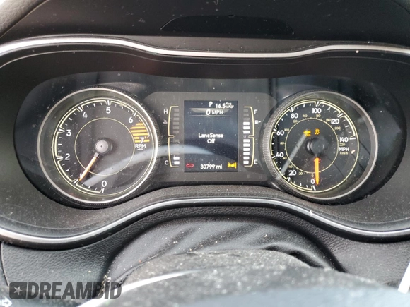 2021 Jeep Cherokee Latitude Plus с VIN 1C4PJMLB1MD236977, выставлен на аукционе Copart как лот 46686425 с пробегом 30 799 миль миль и Списание • Salvage title. История ставок и продаж доступна на DreamBid. Изображение 9.