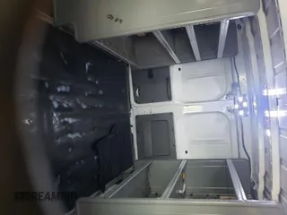 2019 Nissan NV SV z VIN 1N6AF0KY3KN807301, wystawiony jako IAAI lot #42479676 z przebiegiem 145 285 mil mil oraz . Historia ofert i sprzedaży dostępna na DreamBid. Obrazek 20.