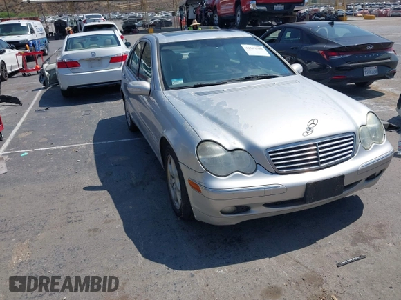 2004 Mercedes-Benz C 320 with VIN WDBRF64J14F518566, listed as a IAAI auction lot 42589700 with 192,553 mi miles and . Bid and sale history available at DreamBid. Image 1.