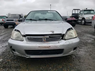 2000 Honda Civic VP with VIN 2HGEJ6615YH563673, listed as a Copart auction lot 48823915 with 164,877 mi miles and Salvage Title. Bid and sale history available at carsss.com. Image 5.