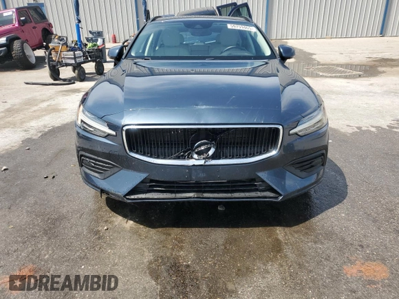 2019 Volvo V60 Momentum z VIN YV1102EK8K1337288, wystawiony jako Copart lot #59759465 z przebiegiem 31 050 mil mil oraz Szkoda całkowita • Salvage title. Historia ofert i sprzedaży dostępna na DreamBid. Obrazek 5.