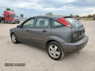 2007 Ford Focus S with VIN 1FAHP37N07W331532, listed as a Copart auction lot 71894104 with 183,909 mi miles and Clean Title. Bid and sale history available at carsss.com. Image 2.