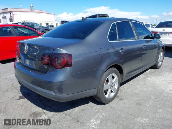2008 Volkswagen Jetta SE with VIN 3VWRZ71K58M082108, listed as a IAAI auction lot 41799324 with 184,055 mi miles and . Bid and sale history available at DreamBid. Image 4.