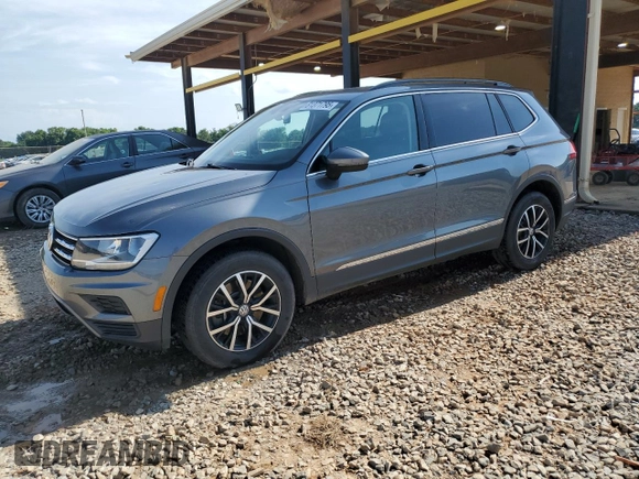 2021 Volkswagen Tiguan SE with VIN 3VV3B7AX6MM078802, listed as a Copart auction lot 61371795 with 69,967 mi miles and Salvage title. Bid and sale history available at DreamBid. Image 1.